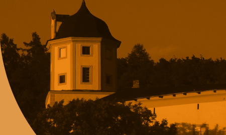 KDYŽ NA HRAD PADNE NOC