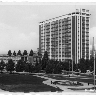 Budova 21 (mrakodrap) a sociální ústav, 1941