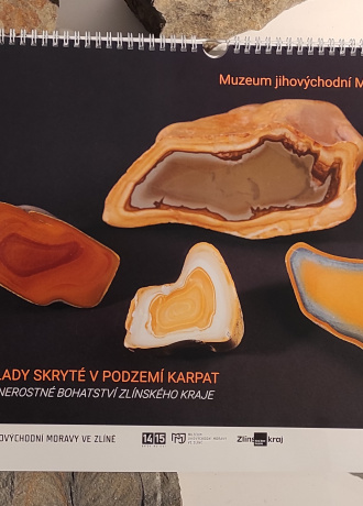 NÁSTĚNNÝ KALENDÁŘ 2024 