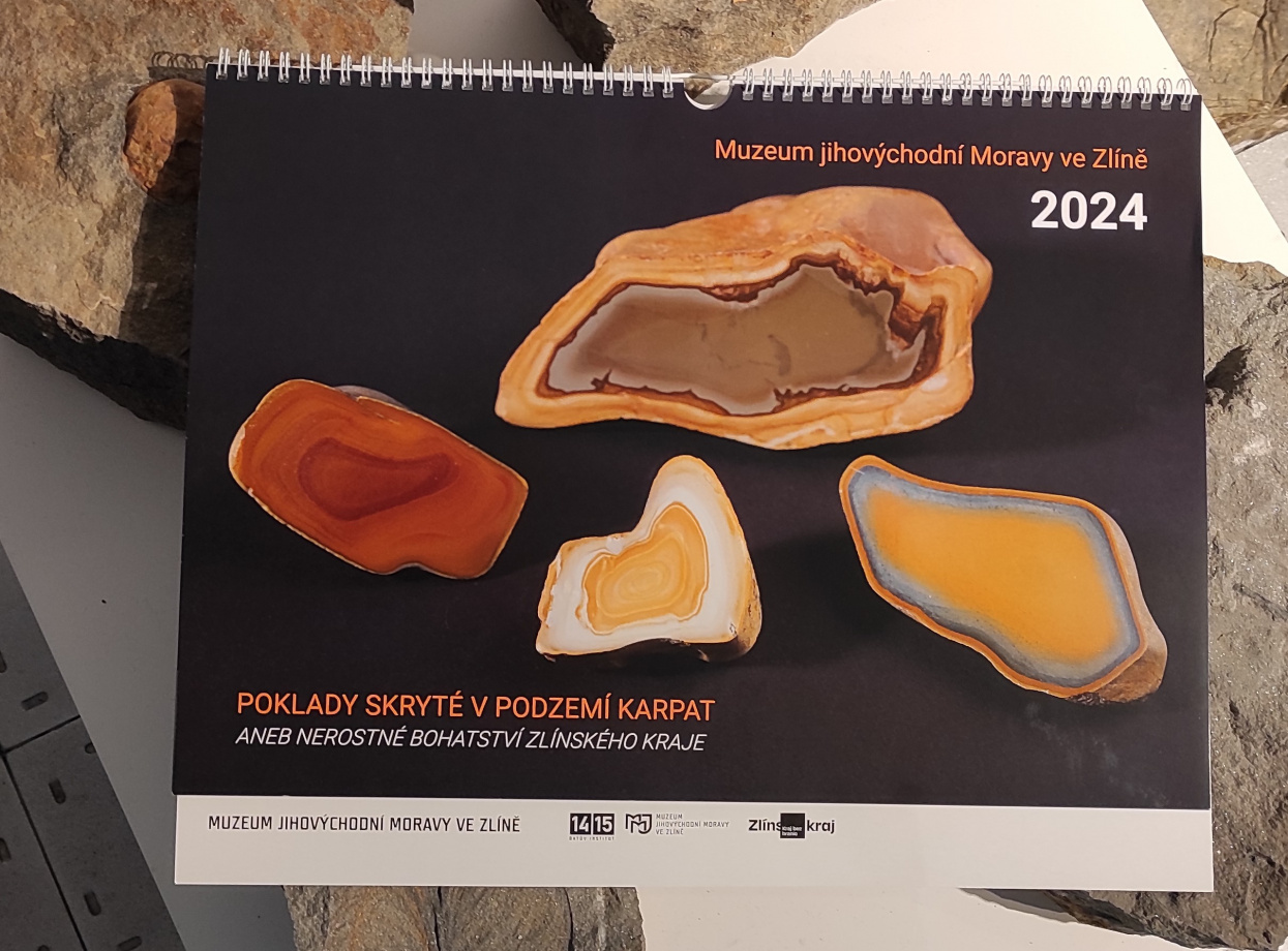NÁSTĚNNÝ KALENDÁŘ 2024 